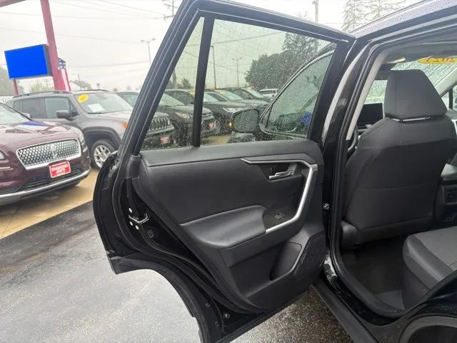 Toyota RAV4 photo 22