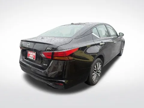 More photos of 2023 Nissan Altima 2.5 SV at Diamond Jim's Motor Cars, WI