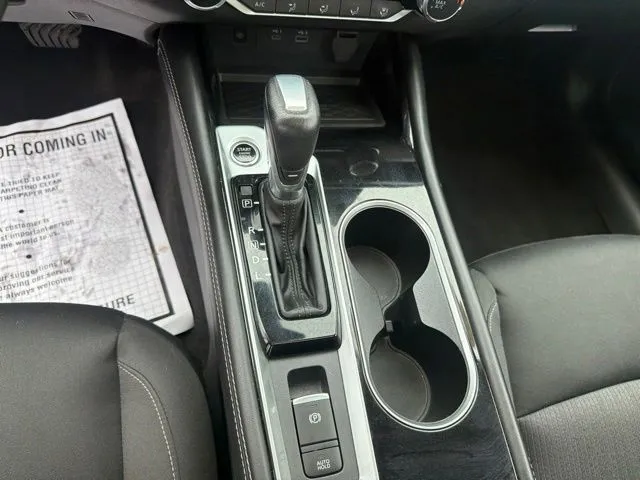 Nissan Altima photo 17