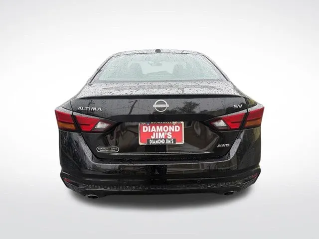 Nissan Altima photo 4