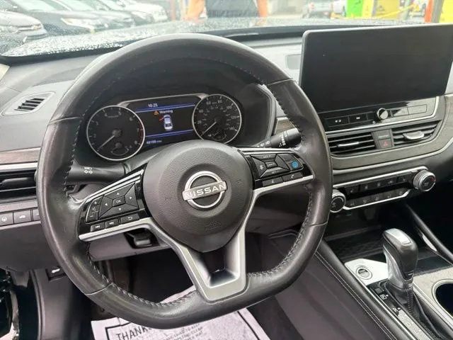 Nissan Altima photo 15