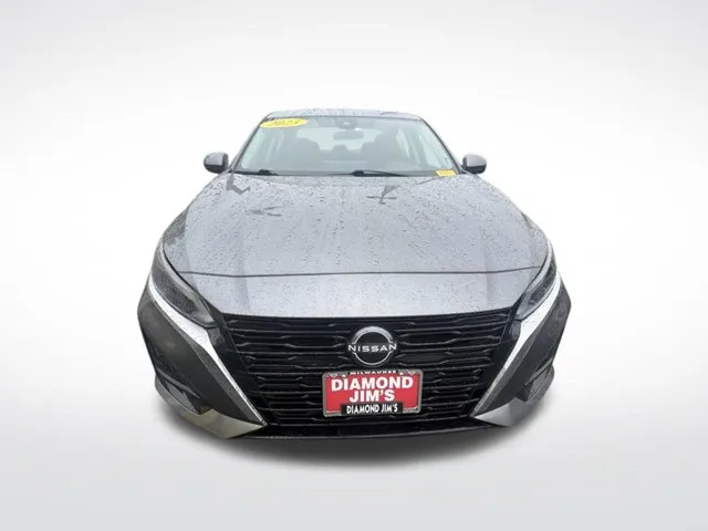 Nissan Altima photo 8