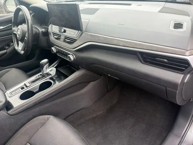 Nissan Altima photo 22