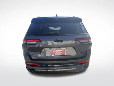 More photos of 2024 Jeep Grand Cherokee L Summit at Diamond Jim's Motor Cars, WI