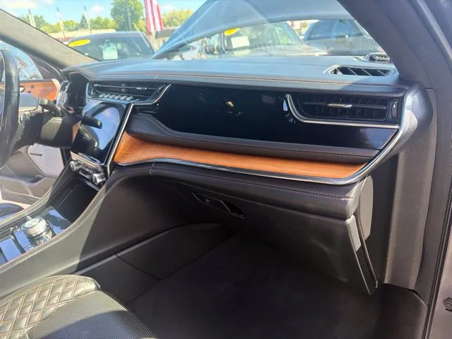 Jeep Grand Cherokee L photo 29
