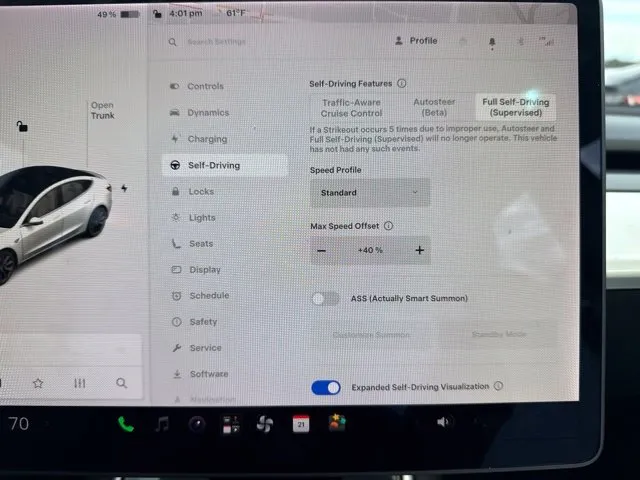Tesla Model 3 photo 25