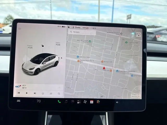 Tesla Model 3 photo 24