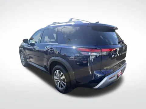 Another view of 2023 Nissan Pathfinder SL for sale in Milwaukee, WI at Diamond Jim's Motor Cars