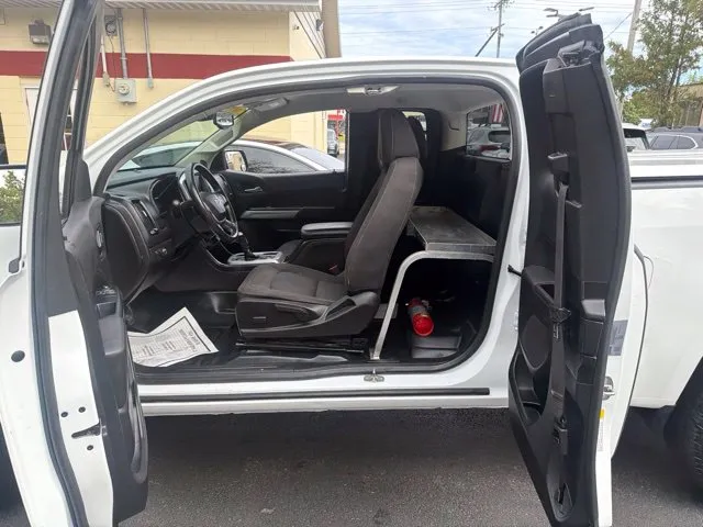 Chevrolet Colorado photo 19