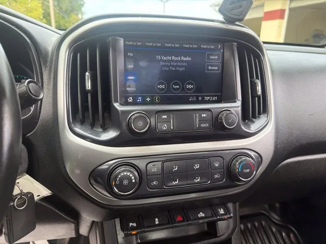 Chevrolet Colorado photo 16