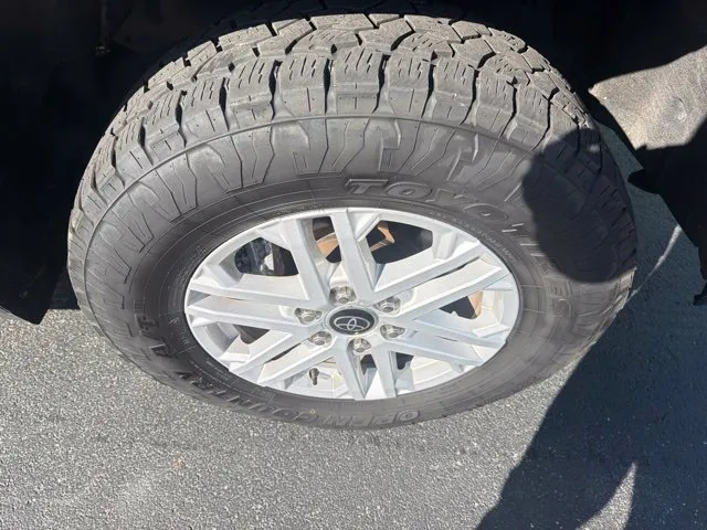 Toyota Tundra photo 13