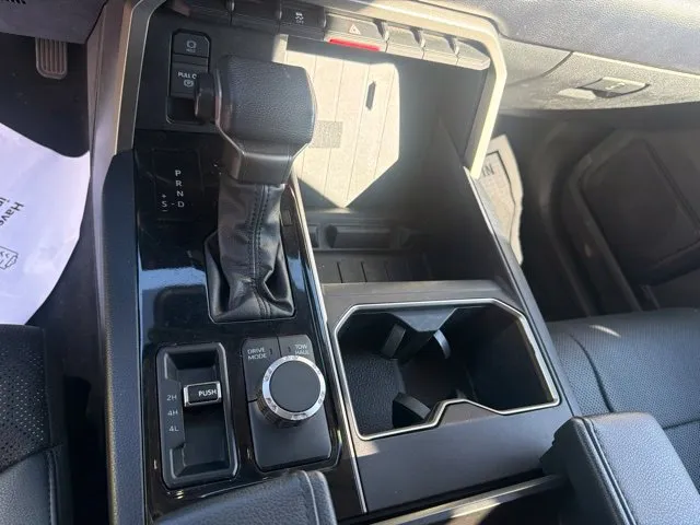 Toyota Tundra photo 17