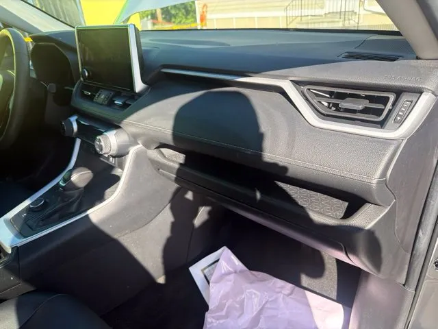 Toyota RAV4 photo 26