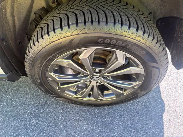 Toyota RAV4 photo 10