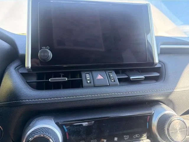 Toyota RAV4 photo 15