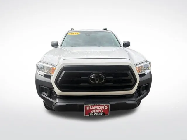 Toyota Tacoma photo 8