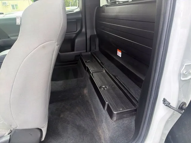 Toyota Tacoma photo 21