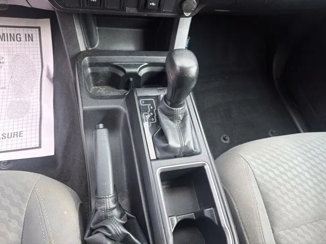Toyota Tacoma photo 20