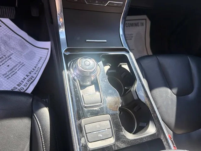 Ford Edge photo 16