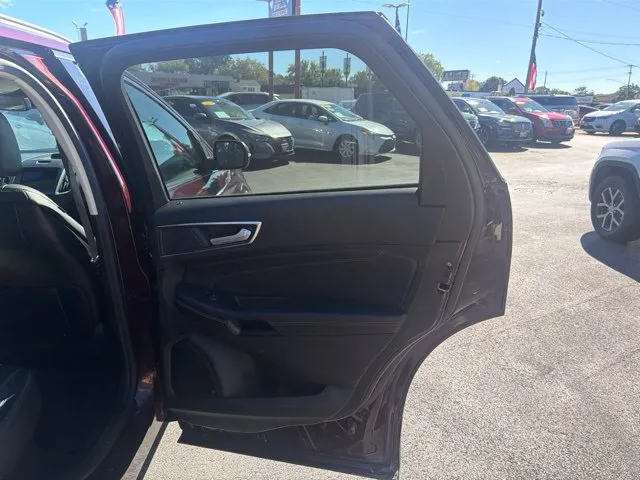 Ford Edge photo 23