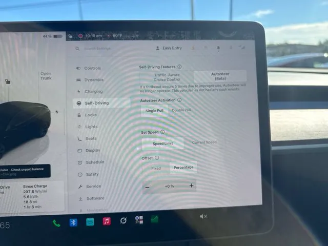 Tesla Model Y photo 29