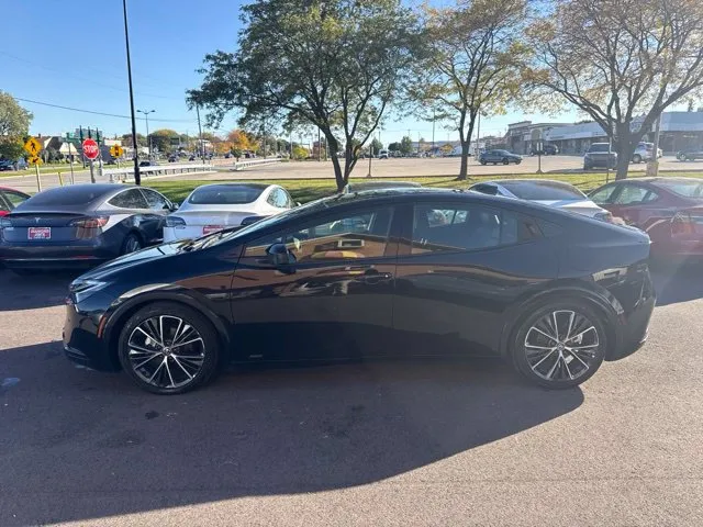 Toyota Prius photo 6