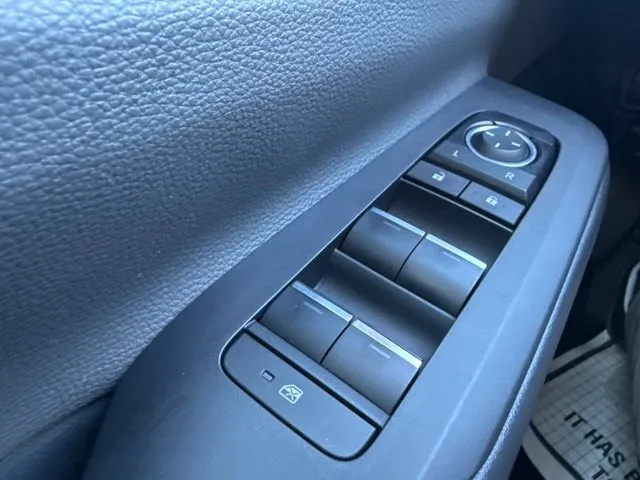 Toyota Prius photo 26