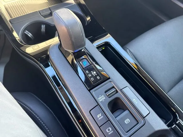 Toyota Prius photo 32