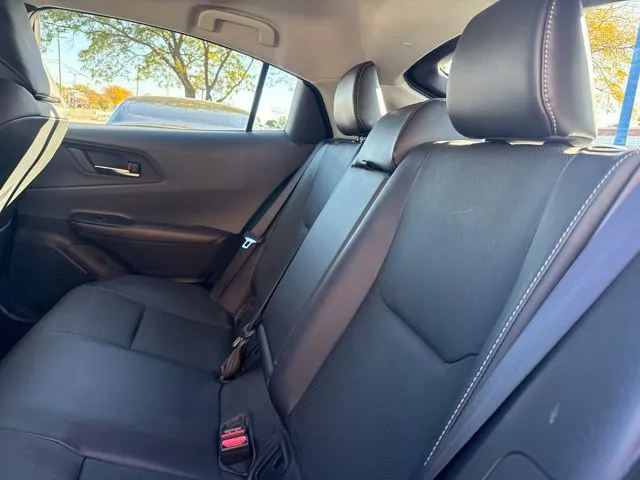 Toyota Prius photo 13