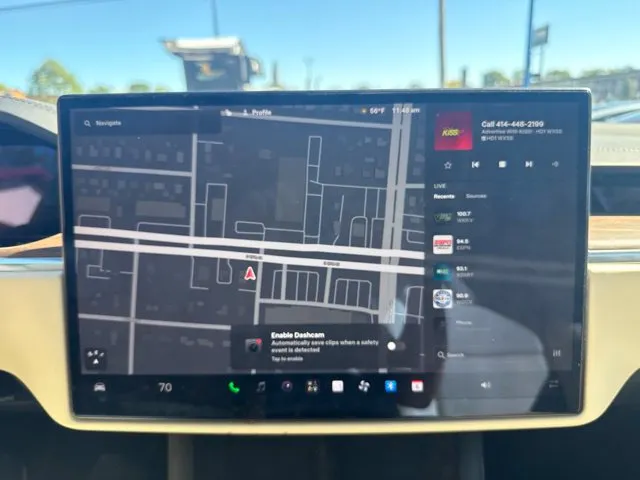 Tesla Model X photo 29