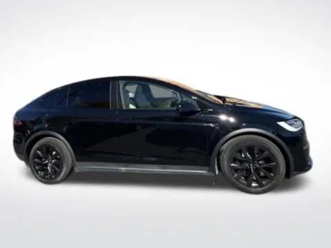 Photos of 2022 Tesla Model X for sale in Milwaukee, WI at Diamond Jim's Motor Cars