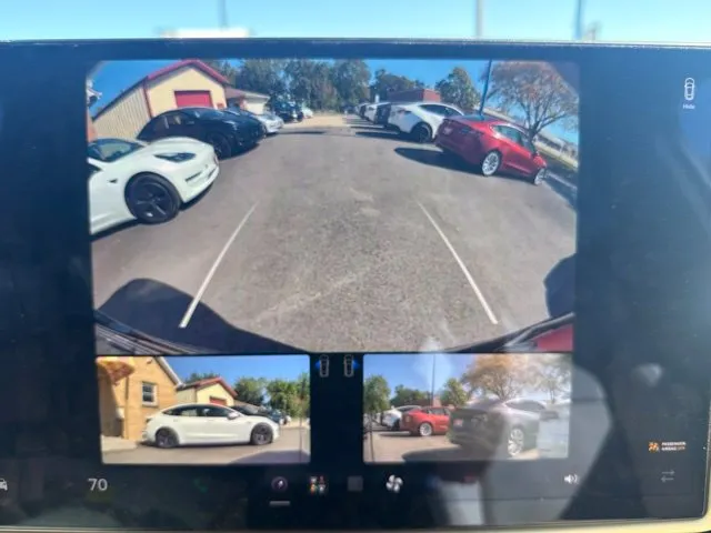 Tesla Model X photo 33