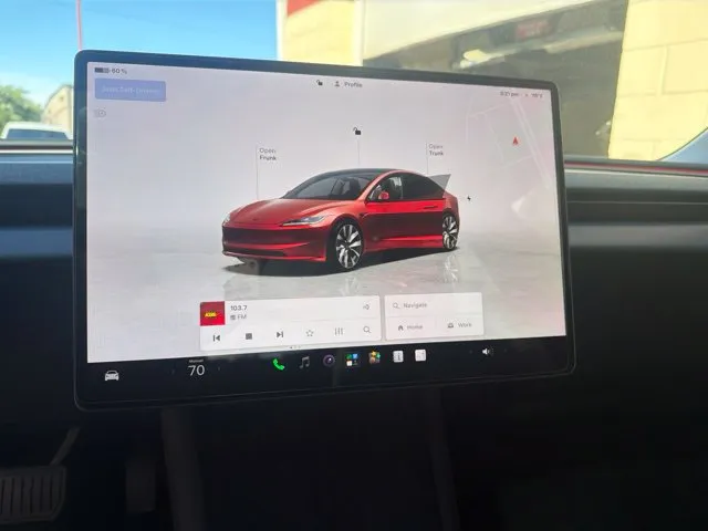 Tesla Model 3 photo 15