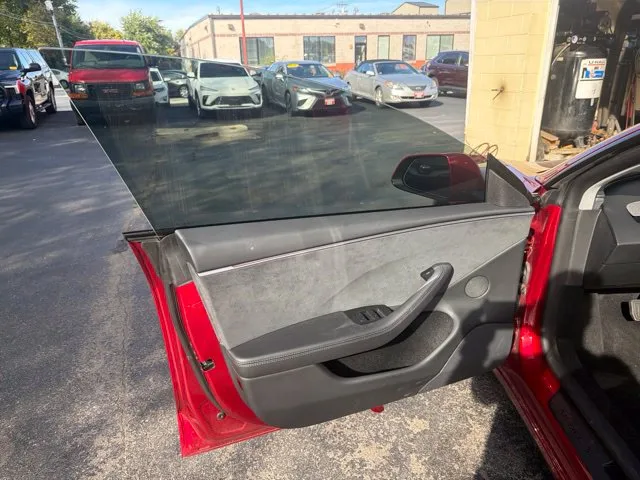Tesla Model 3 photo 18