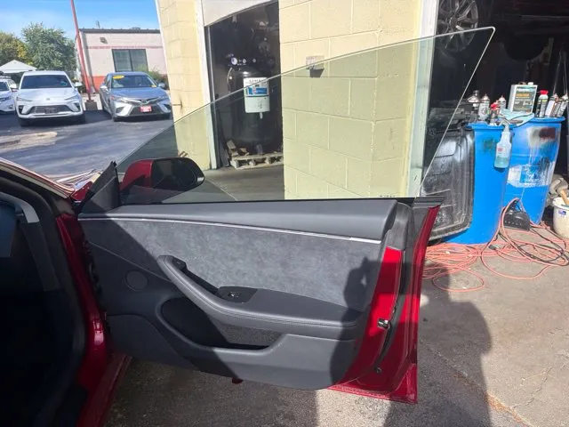 Tesla Model 3 photo 27