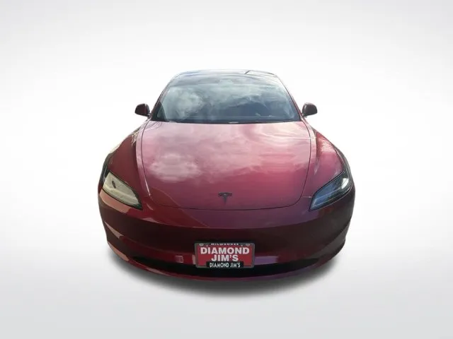 Tesla Model 3 photo 8