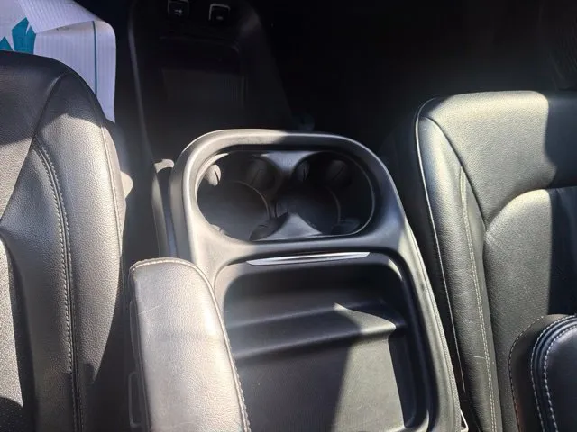 Chrysler Pacifica photo 16