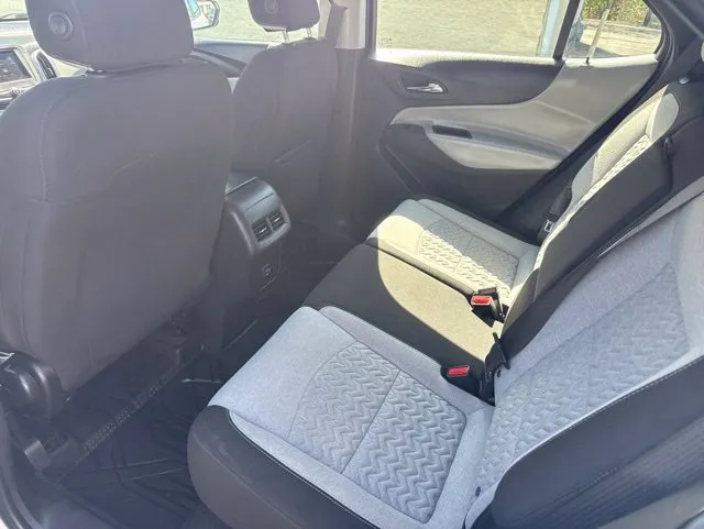 Chevrolet Equinox photo 12