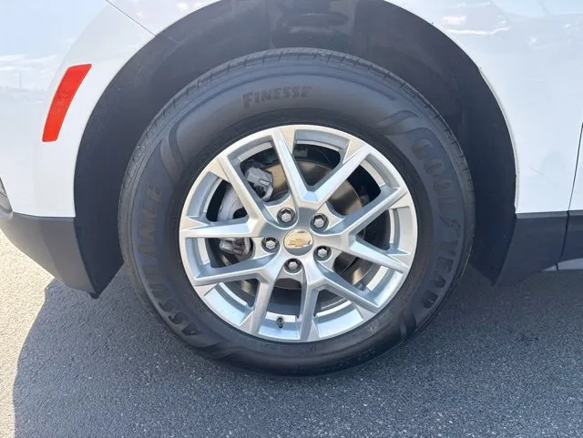 Chevrolet Equinox photo 8