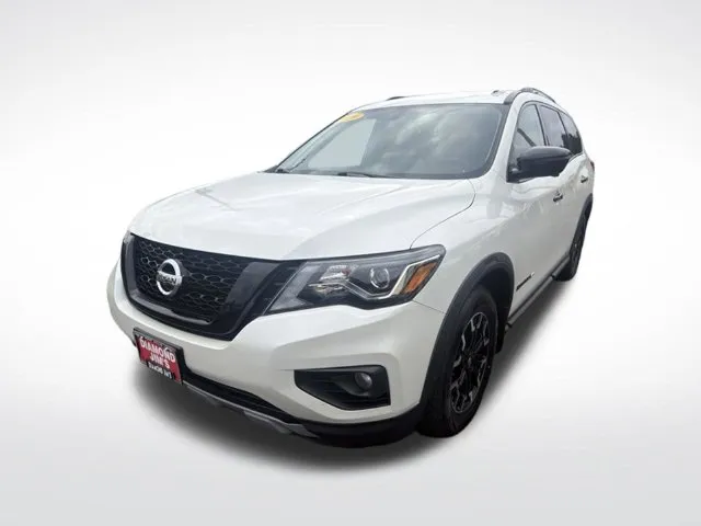 Nissan Pathfinder photo 7