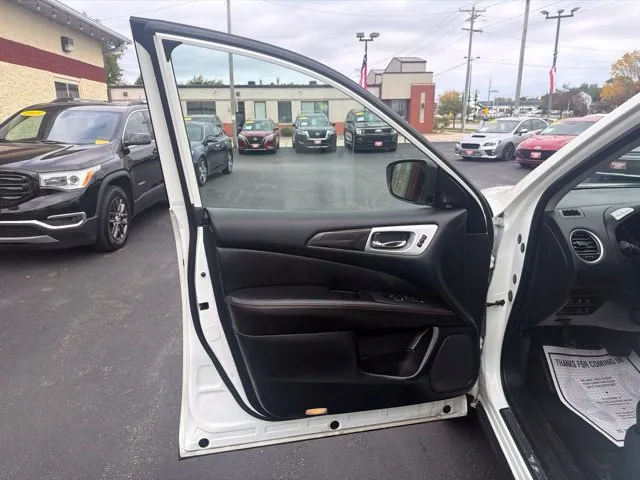 Nissan Pathfinder photo 20