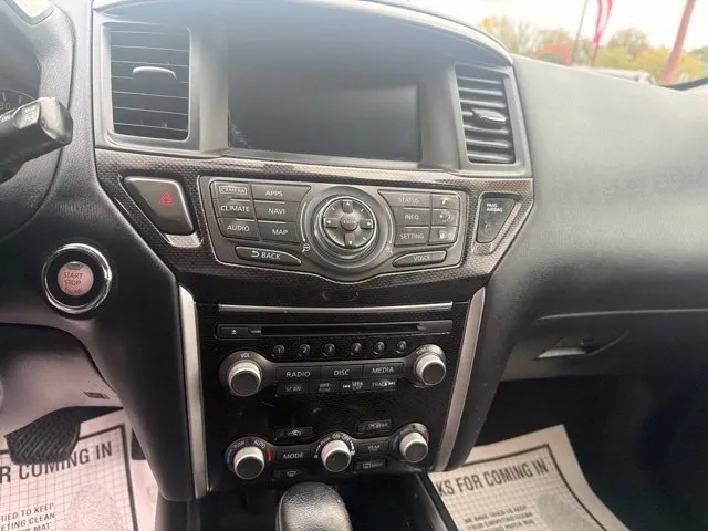 Nissan Pathfinder photo 17