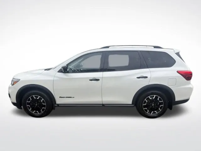 Nissan Pathfinder photo 6