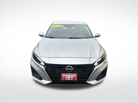 Photos of 2023 Nissan Altima 2.5 S for sale in Milwaukee, WI at Diamond Jim's Motor Cars