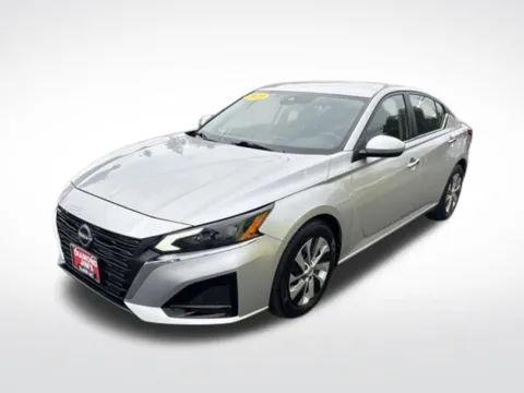 Another view of 2023 Nissan Altima 2.5 S for sale in Milwaukee, WI at Diamond Jim's Motor Cars