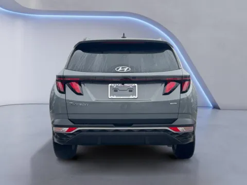 More photos of 2024 Hyundai Tucson SEL at Airport Honda, TN