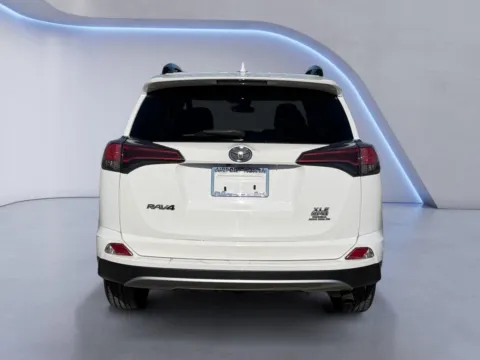 More photos of 2018 Toyota RAV4 XLE at Airport Honda, TN