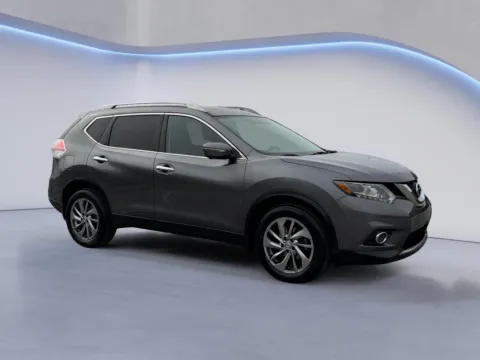 Gray 2014 Nissan Rogue SL for sale in Alcoa, TN