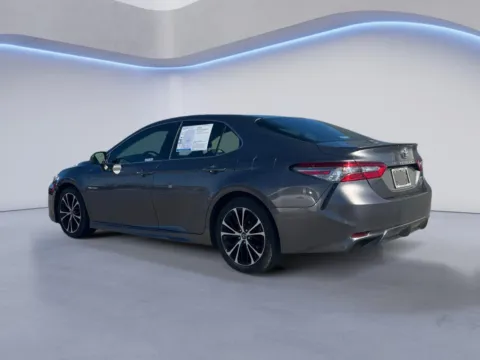 More photos of 2018 Toyota Camry SE at Airport Honda, TN