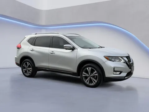 Silver 2017 Nissan Rogue SL for sale in Alcoa, TN